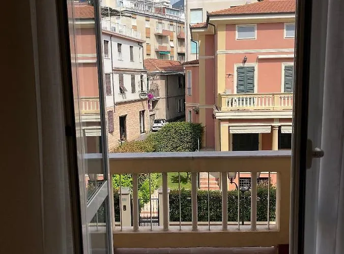 招待所 Gialla Ridi Che Ti Passa