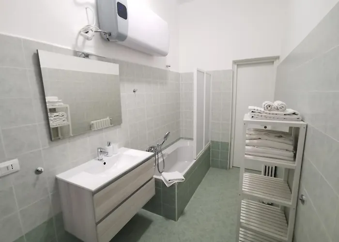 招待所 Gialla Ridi Che Ti Passa