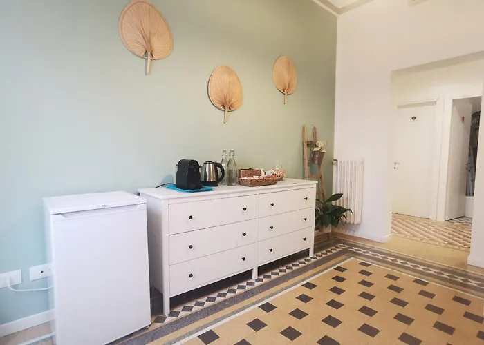 Gialla Ridi Che Ti Passa 4* Алассіо