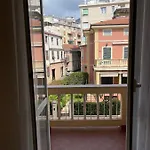 Pensión Gialla Ridi Che Ti Passa